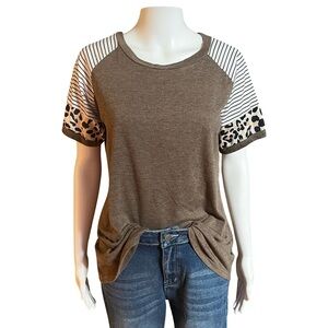 Cozy Brown Knit Tee With Printed Sleeves